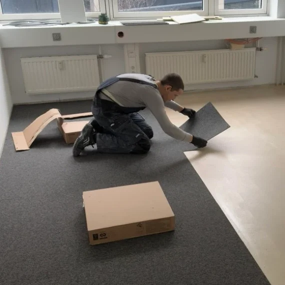 На работе в центре House of Life